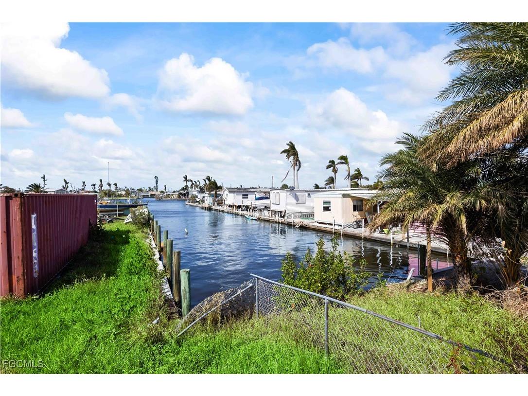 4520 and 4530 Pine Island Road NW Matlacha FL 33993 2025021614 image38