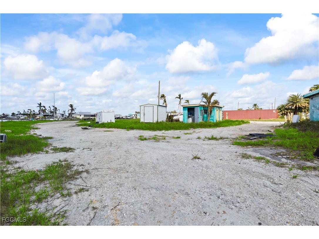 4520 and 4530 Pine Island Road NW Matlacha FL 33993 2025021614 image39