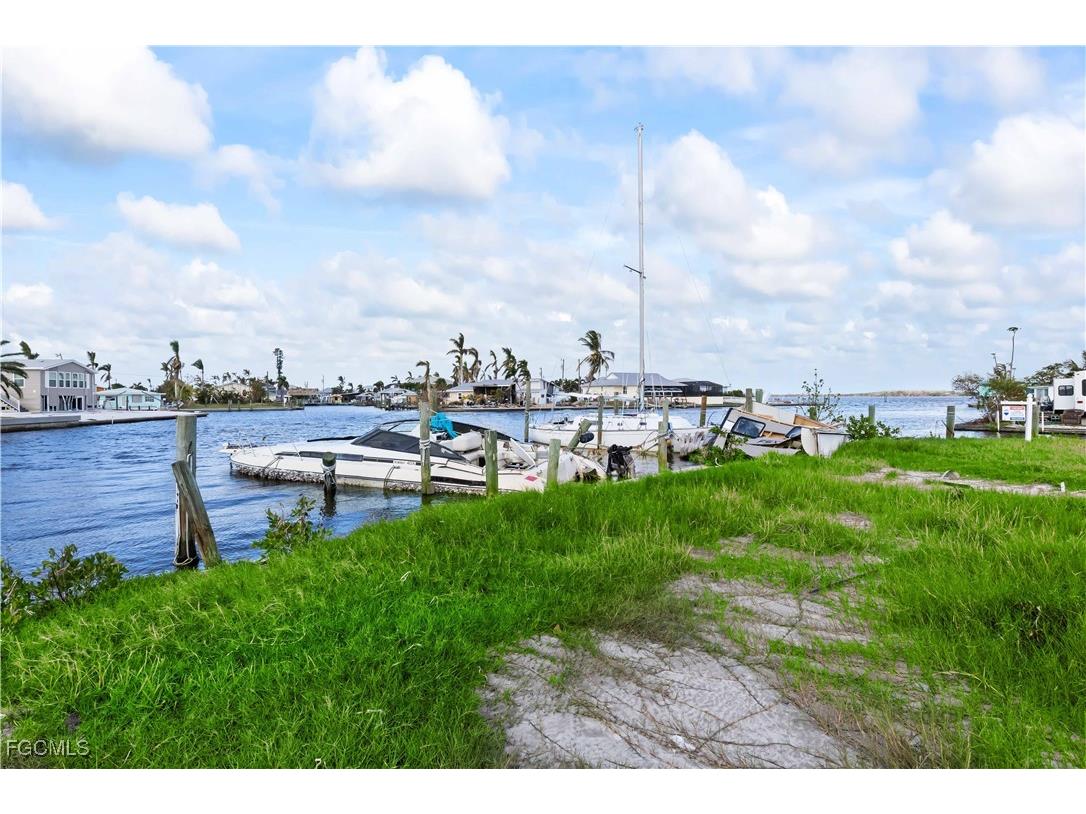 4520 and 4530 Pine Island Road NW Matlacha FL 33993 2025021614 image41