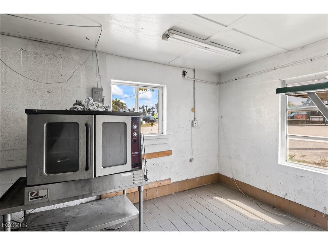 4520 and 4530 Pine Island Road NW Matlacha FL 33993 2025021614 image44