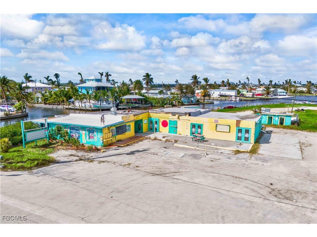 4520 and 4530 Pine Island Road NW Matlacha FL 33993 2025021614 image45