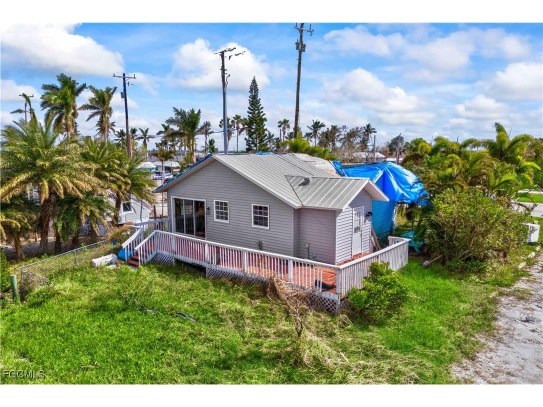 4520 and 4530 Pine Island Road NW Matlacha FL 33993 2025021614 image50