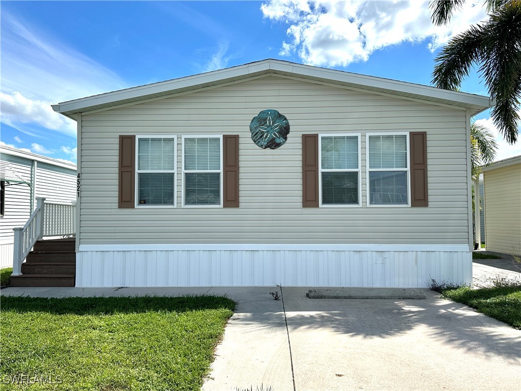 4521 Robert E Lee Boulevard E Estero FL 33928 225075761 image1