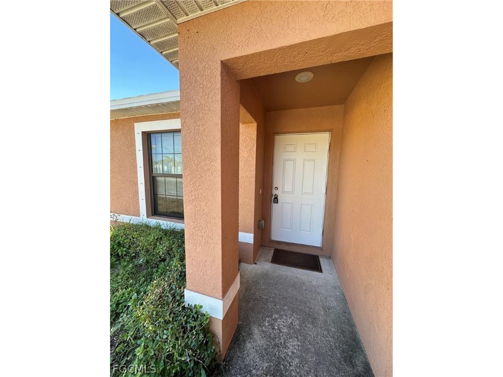 4521 SW 9th Avenue Cape Coral FL 33914 2026009392 image3