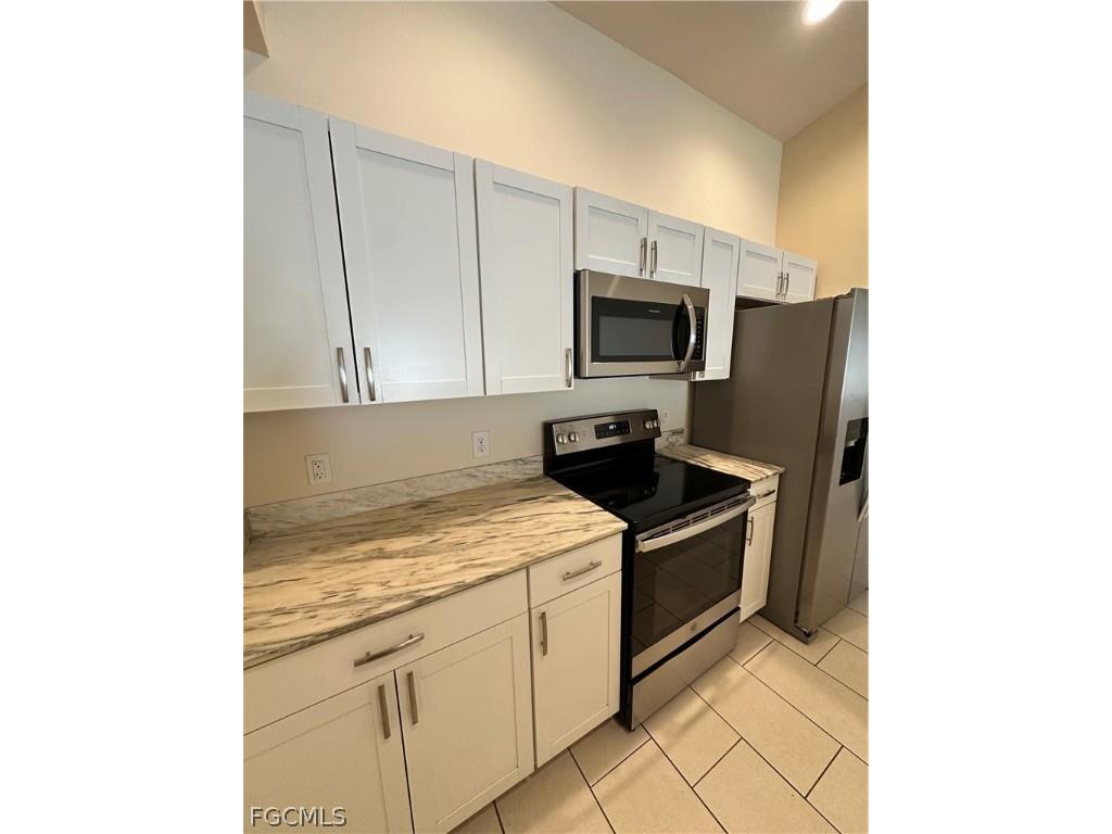 4521 SW 9th Avenue Cape Coral FL 33914 2026009392 image8
