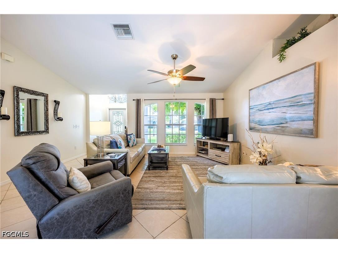 4522 SW 1st Avenue Cape Coral FL 33914 2026018682 image8