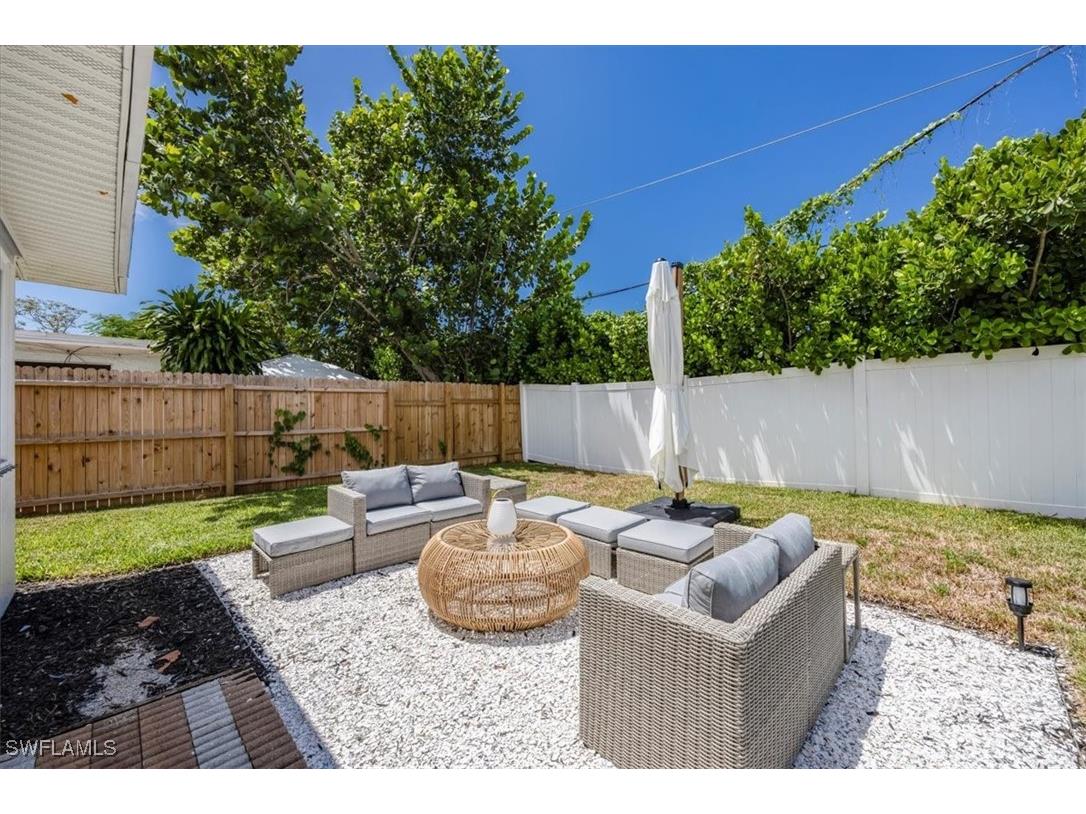 4523 Fluvia Avenue Naples FL 34103 225070487 image17