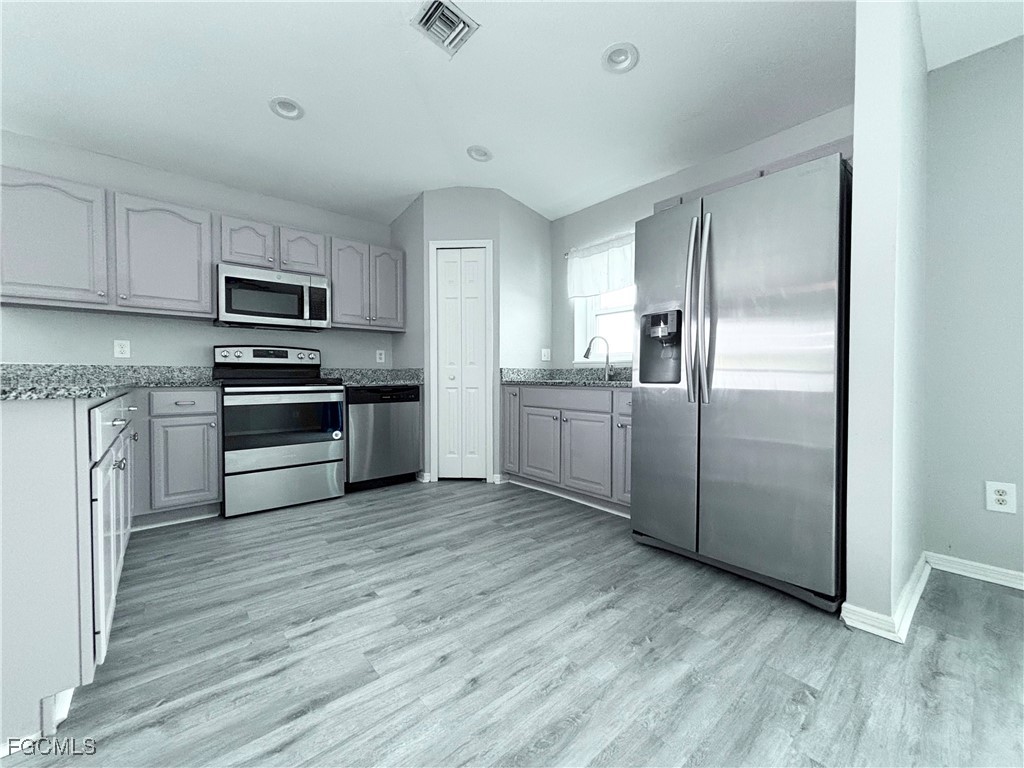 4523 SW 7th Place Cape Coral FL 33914 2025014421 image5