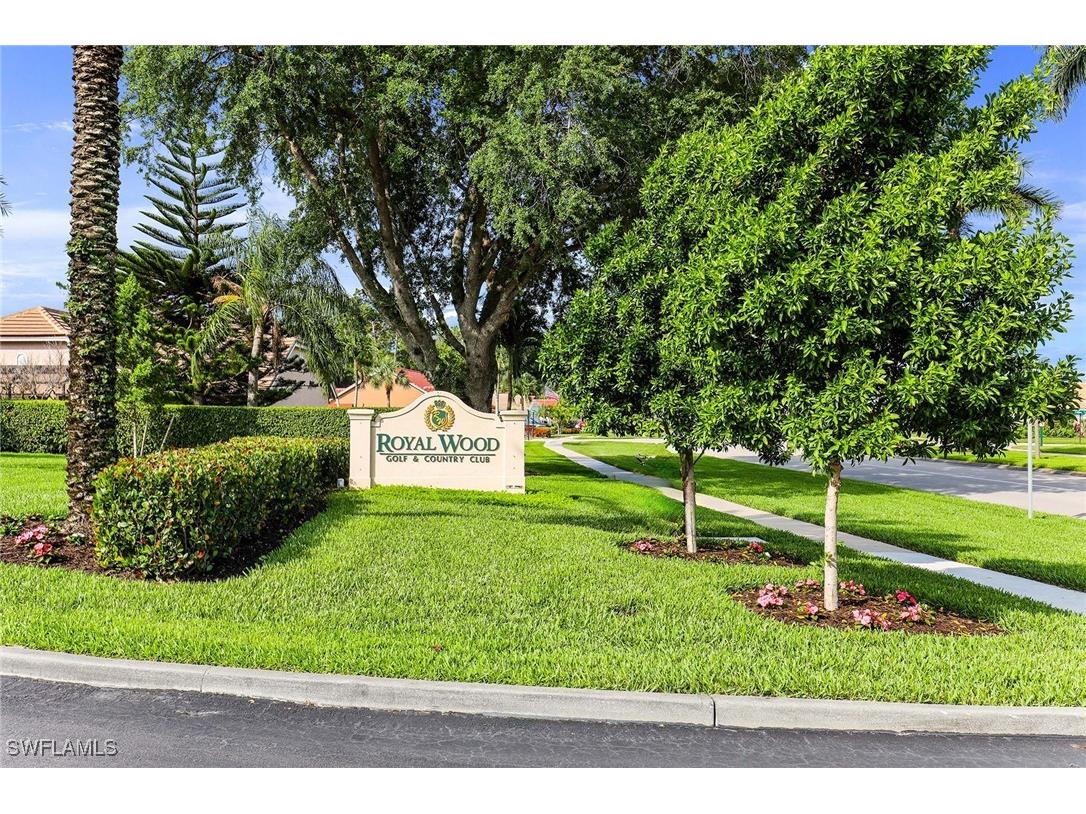 4524 Andover Way #I101 Naples FL 34112 225080714 image43