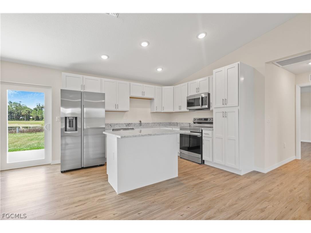 4524 Springview Circle Labelle FL 33935 2026008431 image8