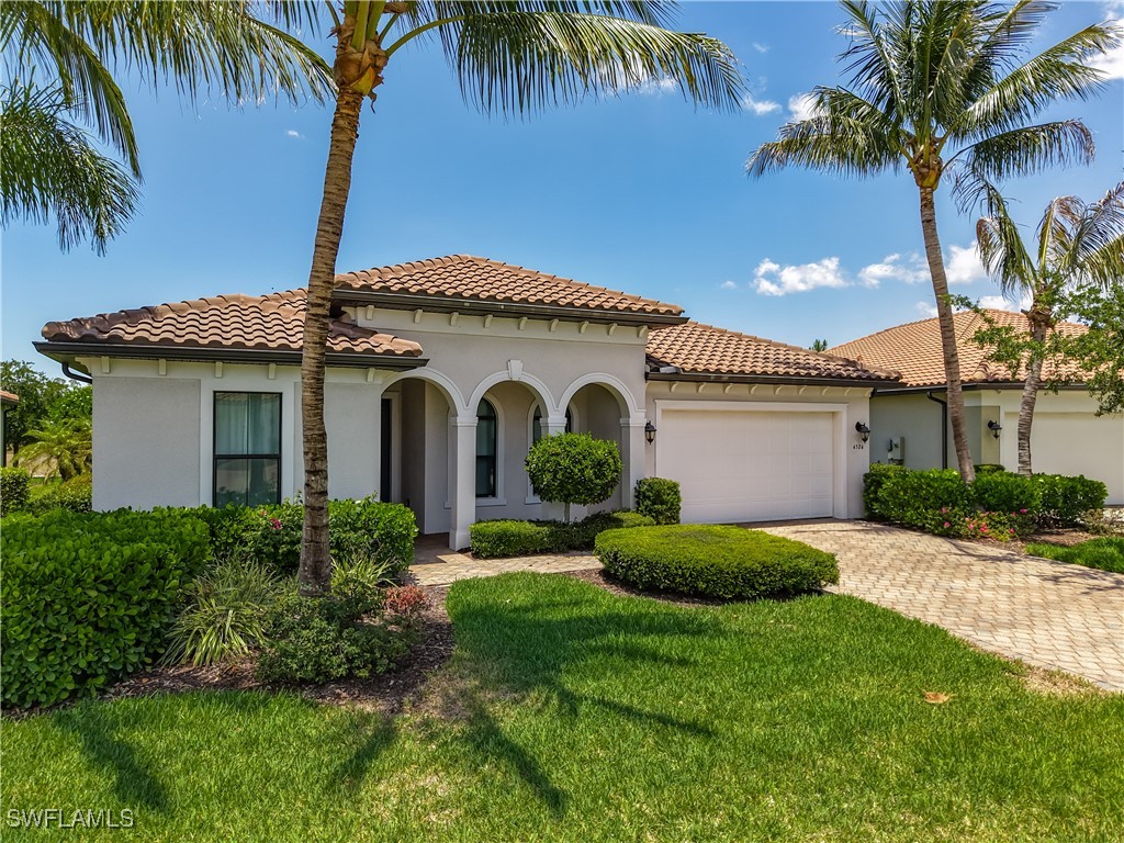 4524 Tamarind Way Naples FL 34119 225050353 image1