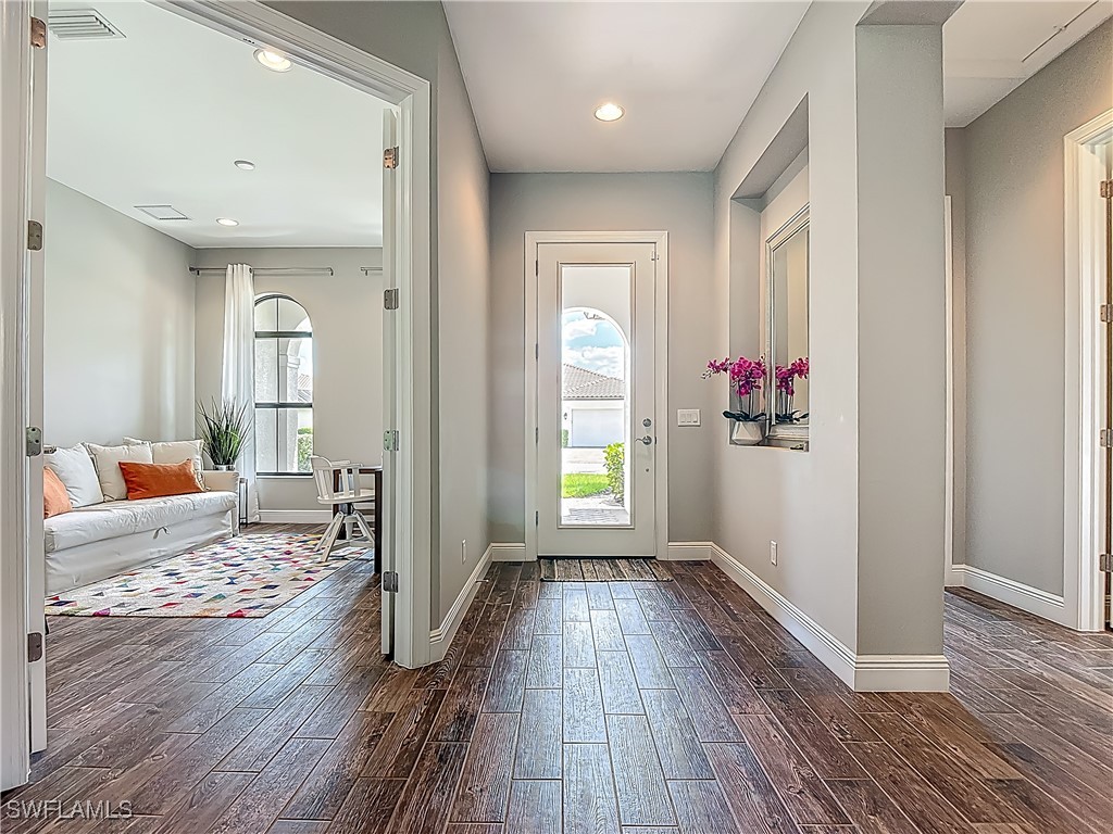 4524 Tamarind Way Naples FL 34119 225050353 image2