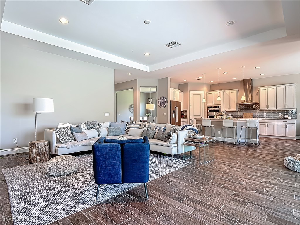 4524 Tamarind Way Naples FL 34119 225050353 image8