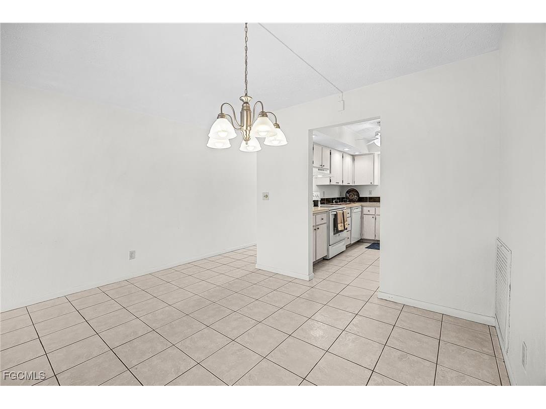 4525 Country Club Boulevard #110 Cape Coral FL 33904 2025013574 image14