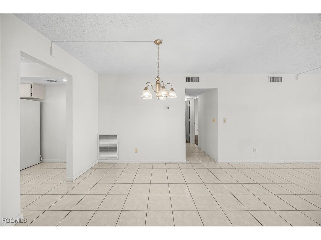 4525 Country Club Boulevard #110 Cape Coral FL 33904 2025013574 image3