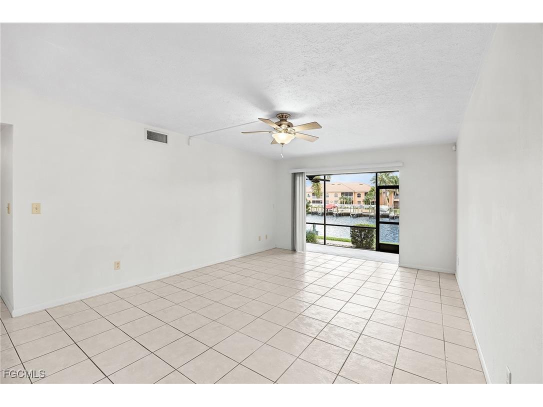 4525 Country Club Boulevard #110 Cape Coral FL 33904 2025013574 image9