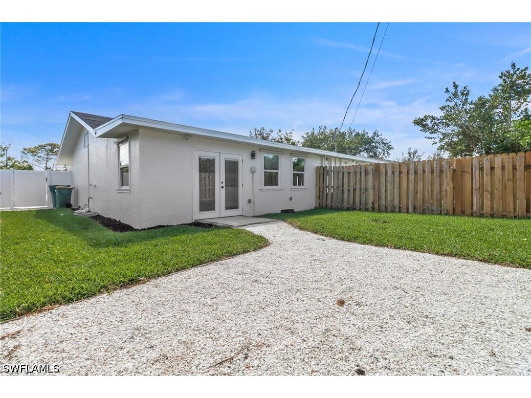 4525 Fluvia Avenue Naples FL 34103 226015623 image21