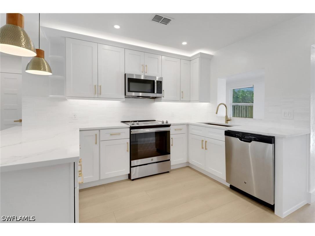 4525 Fluvia Avenue Naples FL 34103 226015623 image9