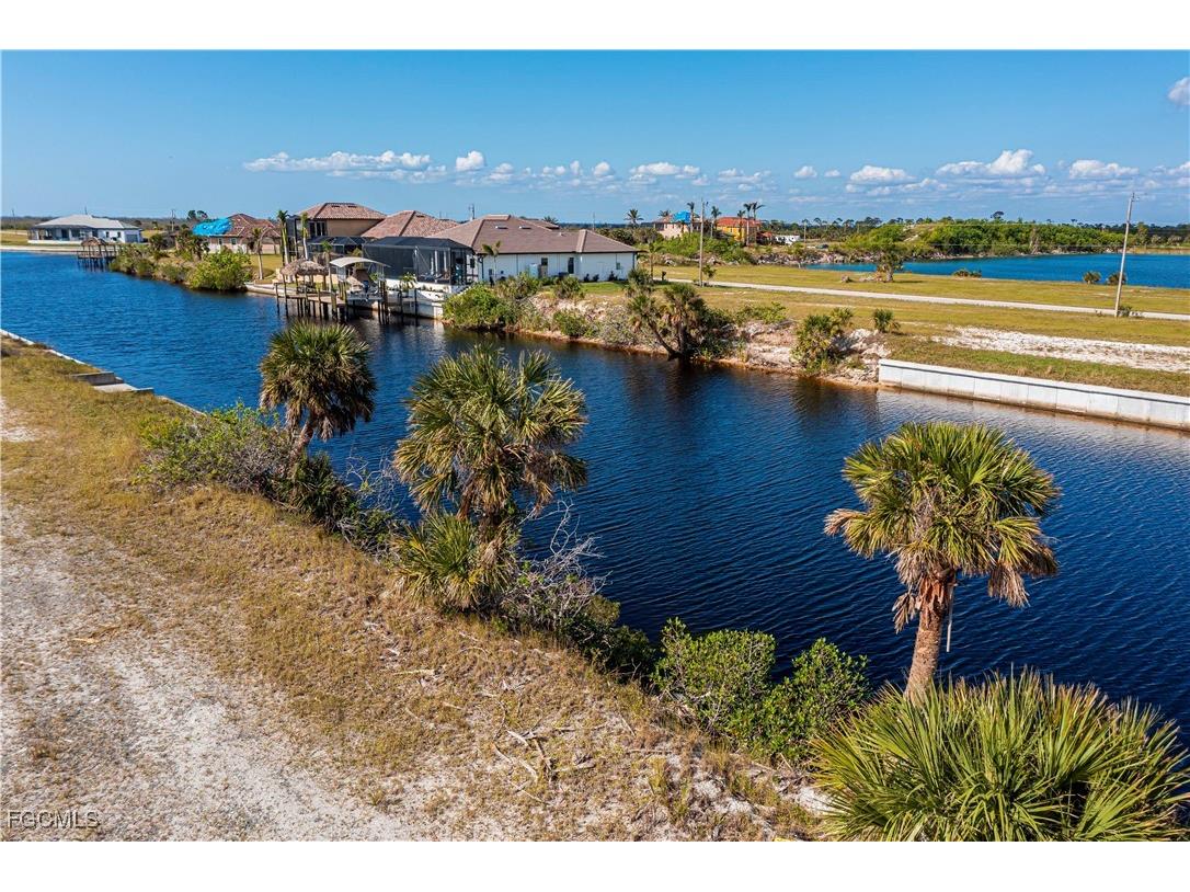 4527 NW 35th Terrace Cape Coral FL 33993 2025025124 image5