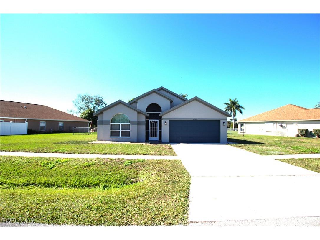 4527 Varsity Circle Lehigh Acres FL 33971 225004515 image1