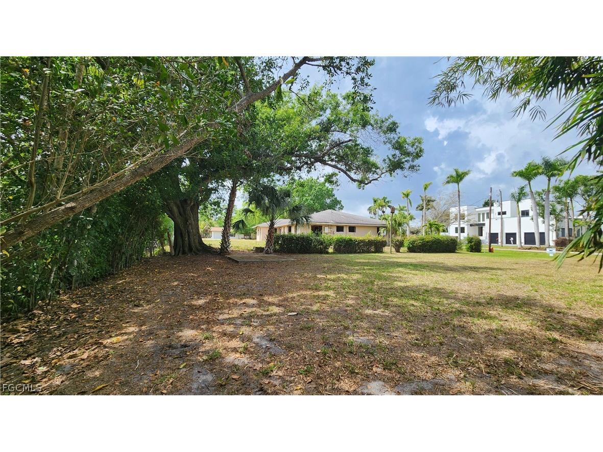 4528 E Riverside Drive Fort Myers FL 33905 2026012056 image12