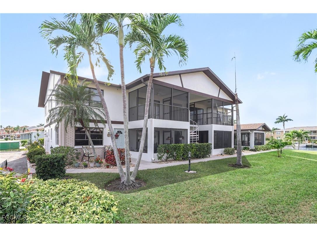 4528 SE 5th Place #8 Cape Coral FL 33904 2025024830 image1