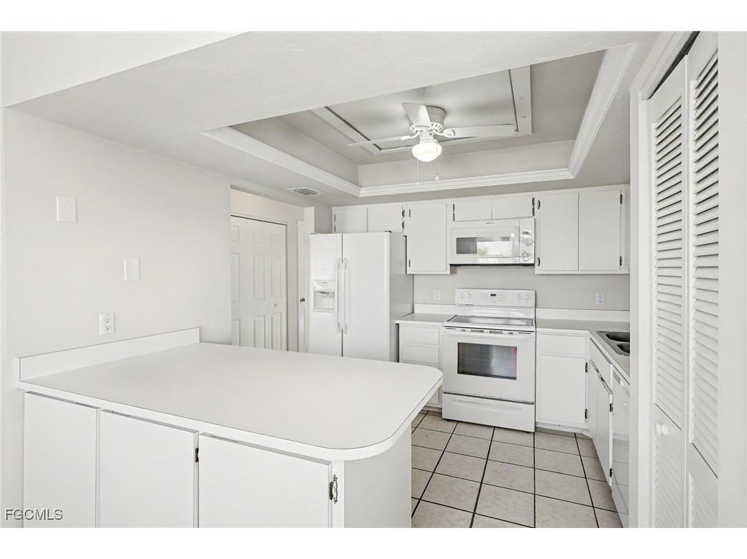 4528 SE 5th Place #8 Cape Coral FL 33904 2025024830 image3