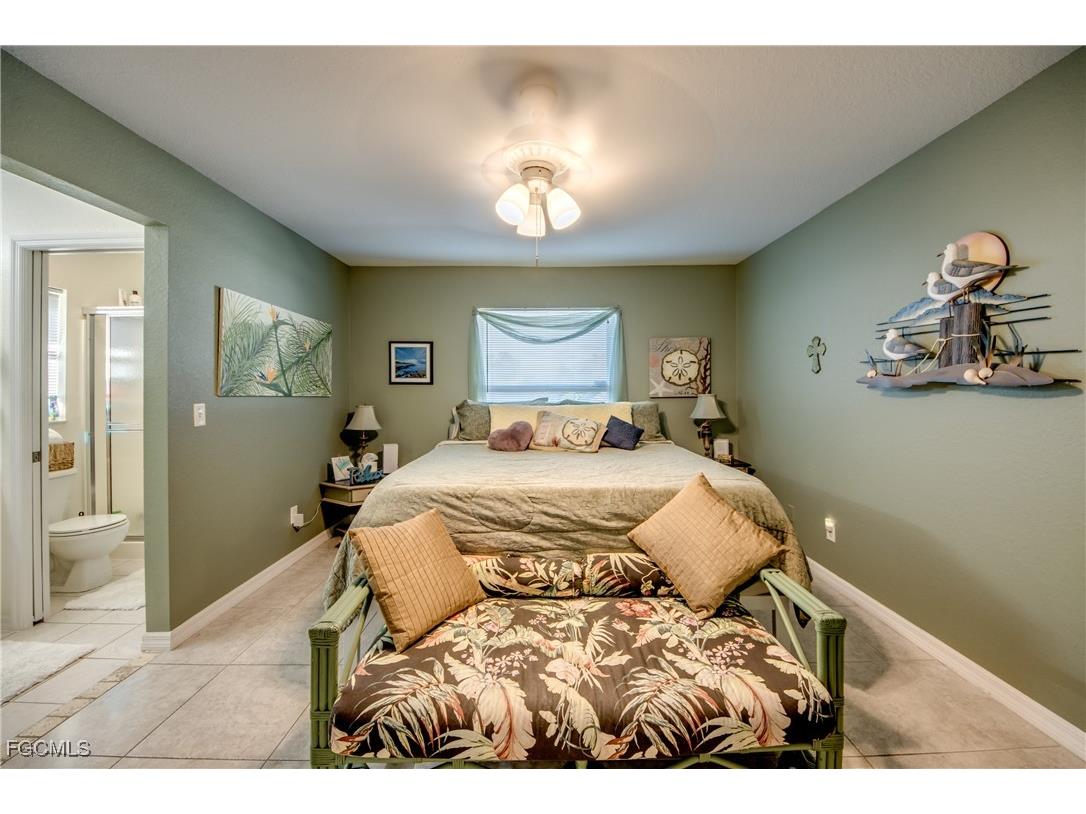 4528 SW 7th Place Cape Coral FL 33914 2025026294 image15