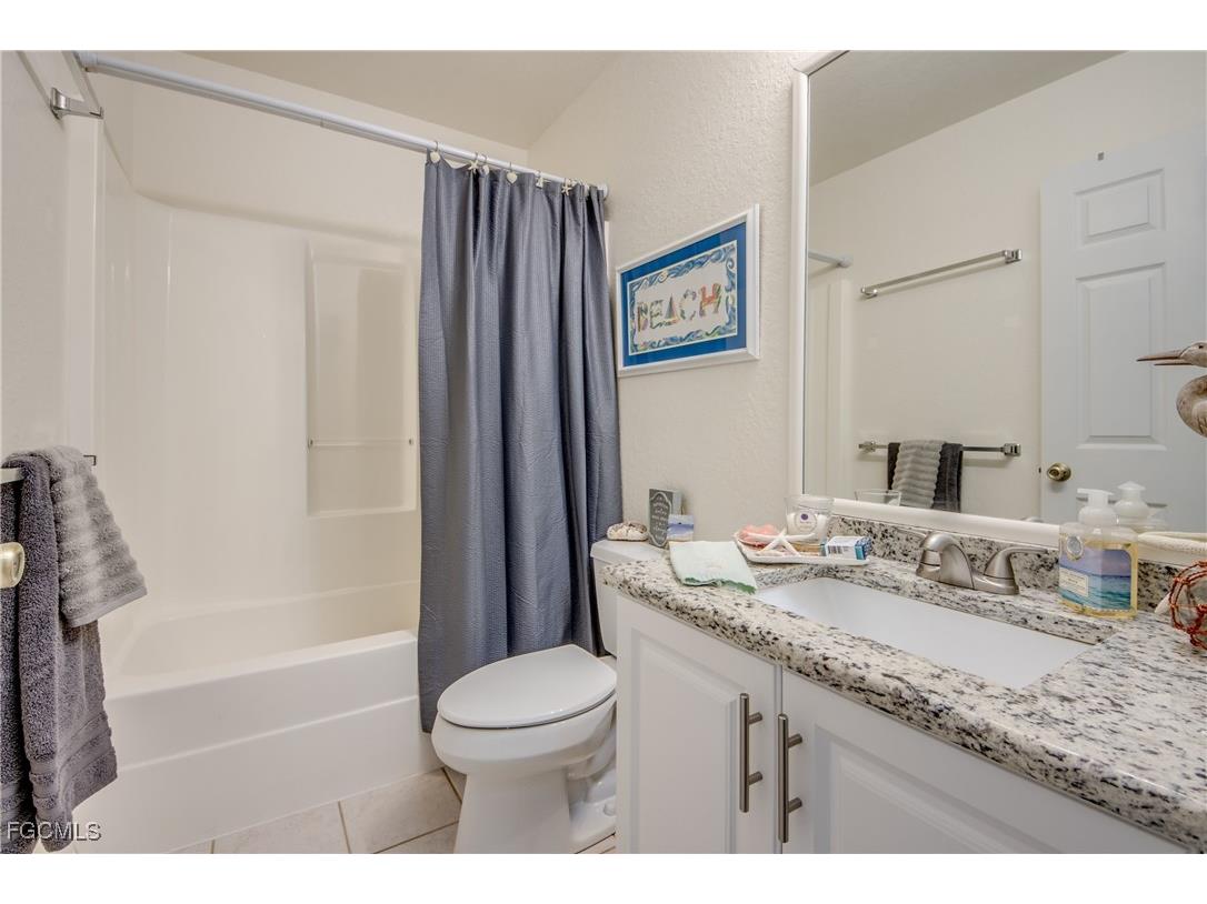 4528 SW 7th Place Cape Coral FL 33914 2025026294 image23