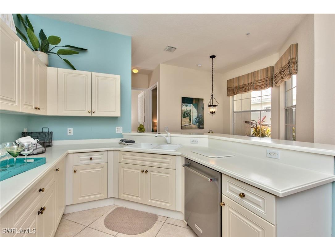 4529 Cardinal Cove Lane #7 Naples FL 34114 225067016 image6