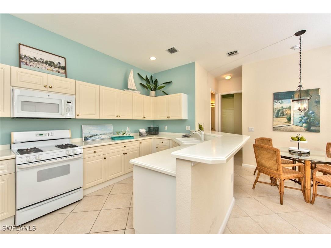 4529 Cardinal Cove Lane #7 Naples FL 34114 225067016 image7