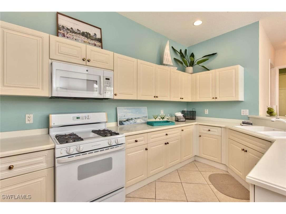 4529 Cardinal Cove Lane #7 Naples FL 34114 225067016 image8