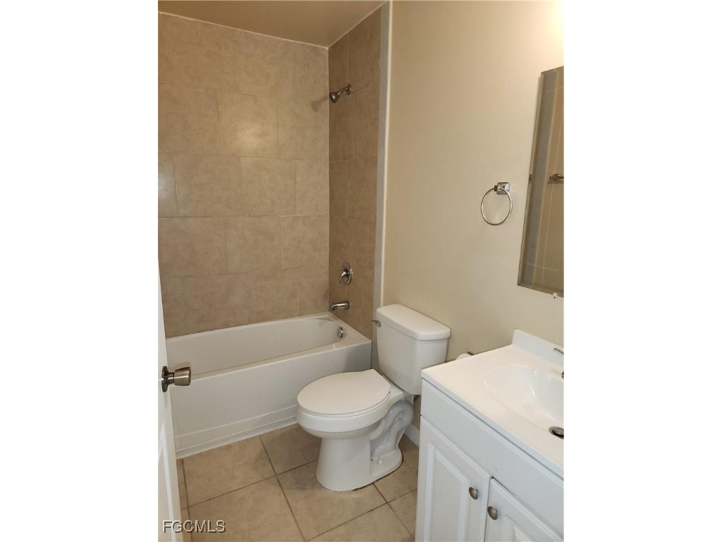 4529 SW 8th Place Cape Coral FL 33914 2025015144 image12