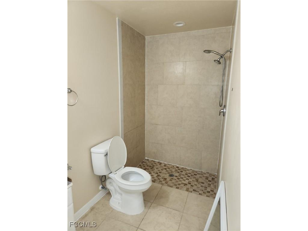 4529 SW 8th Place Cape Coral FL 33914 2025015144 image14