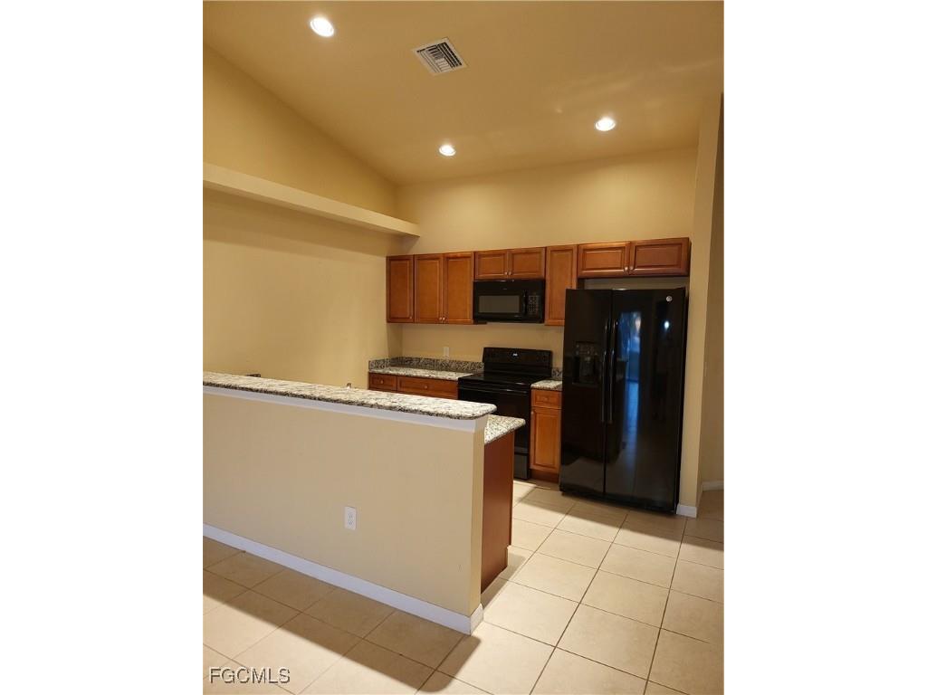 4529 SW 8th Place Cape Coral FL 33914 2025015144 image4