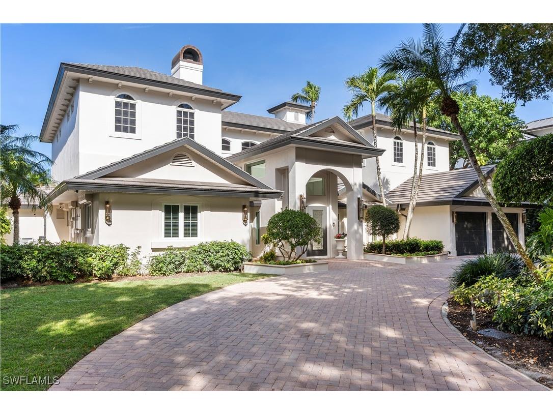 453 18th Avenue S Naples FL 34102 225080161 image2