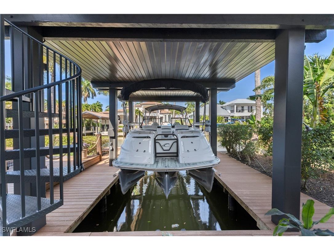 453 18th Avenue S Naples FL 34102 225080161 image39