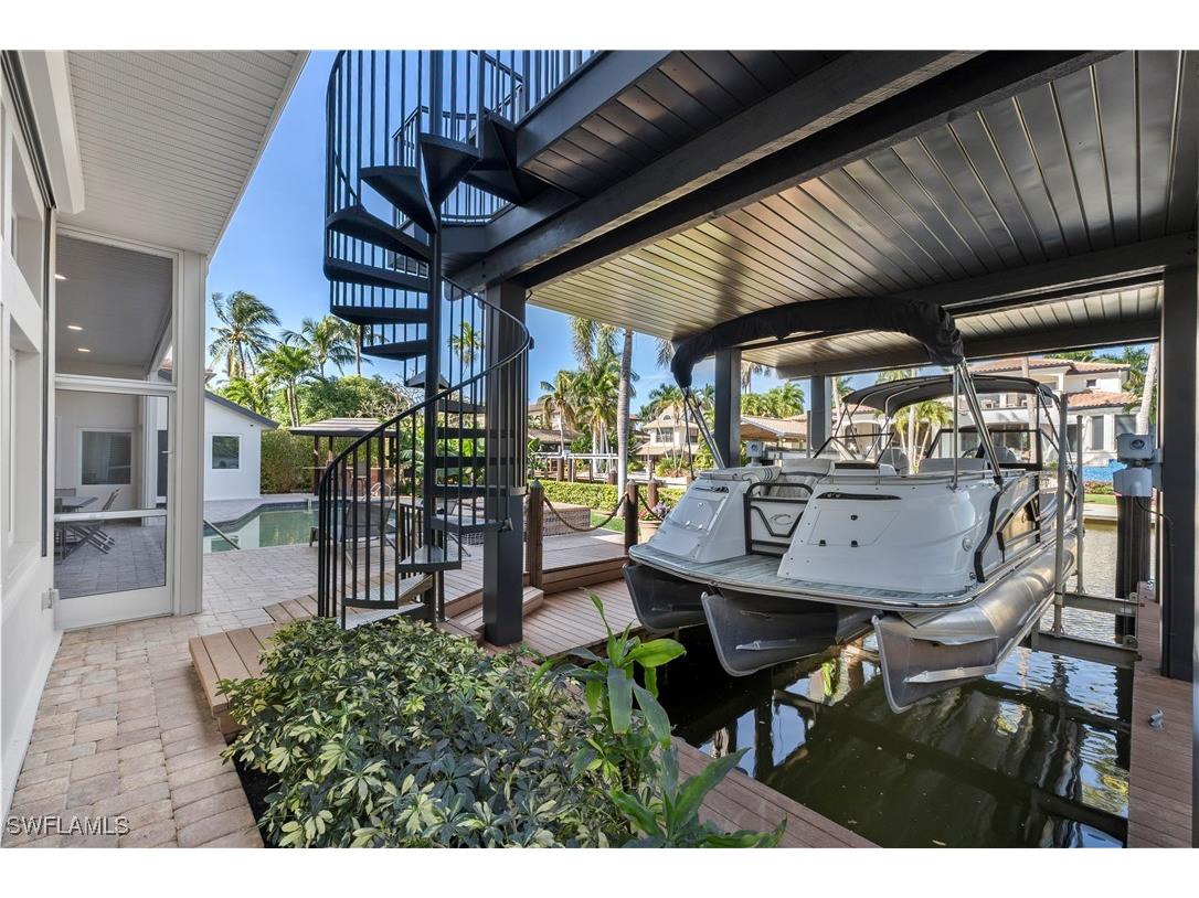 453 18th Avenue S Naples FL 34102 225080161 image40