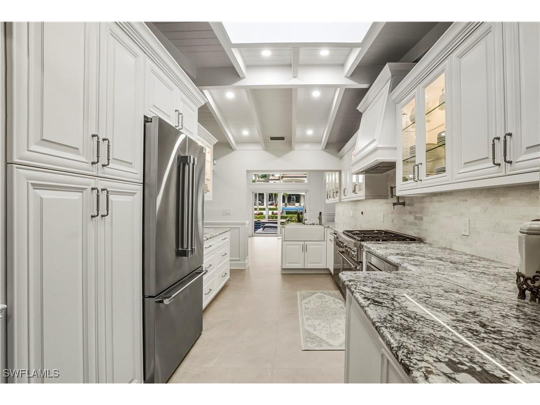 453 18th Avenue S Naples FL 34102 225080161 image7