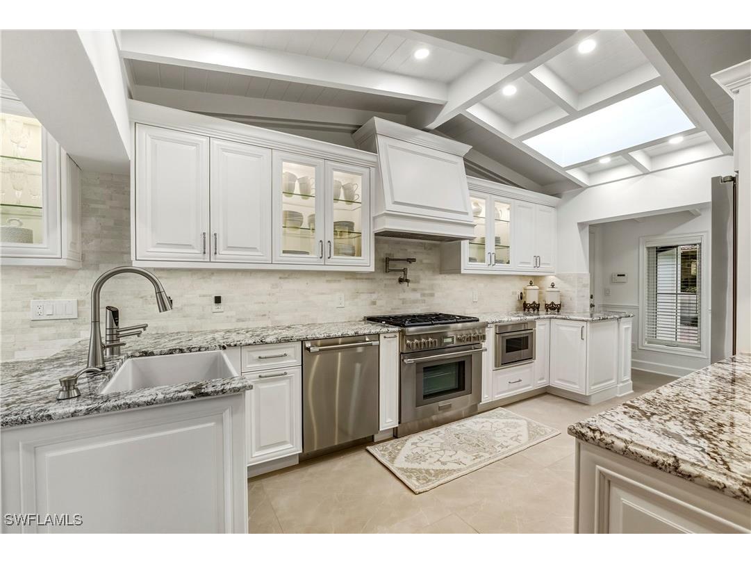 453 18th Avenue S Naples FL 34102 225080161 image8