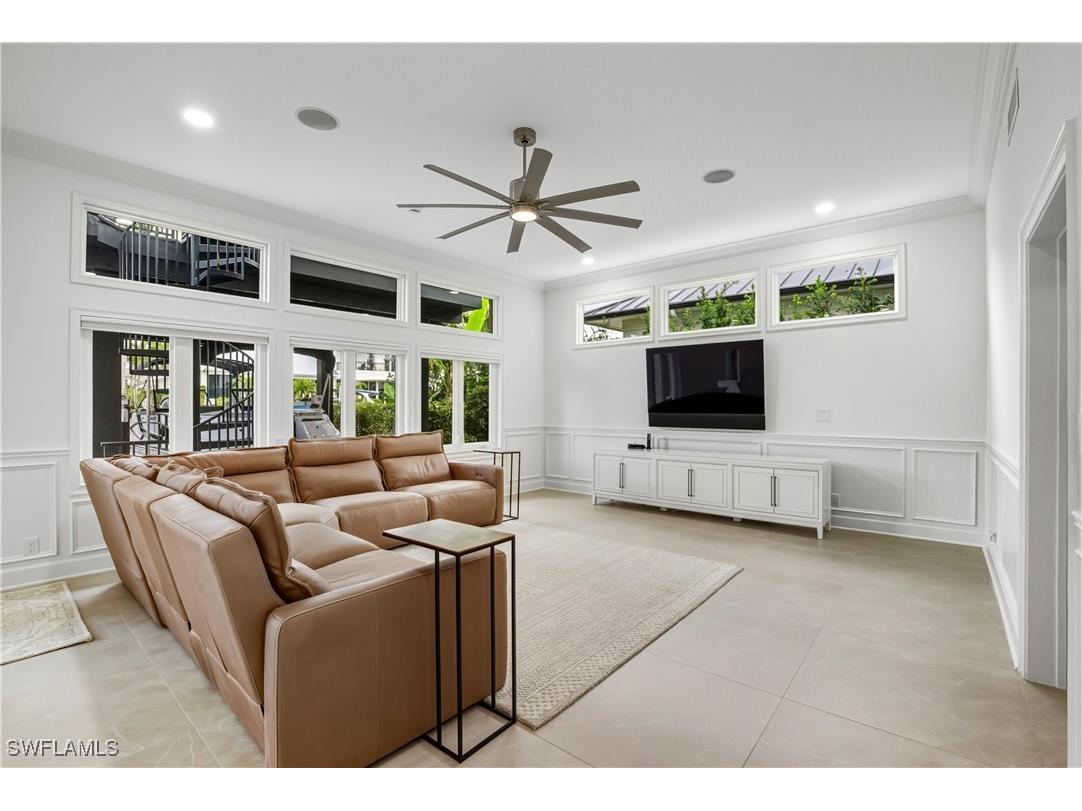 453 18th Avenue S Naples FL 34102 225080161 image9