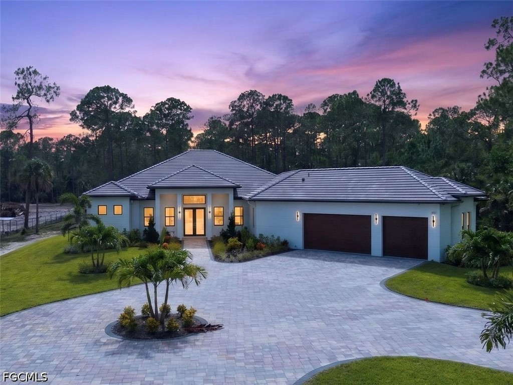 453 25th Street SW Naples FL 34117 2026031120 image1
