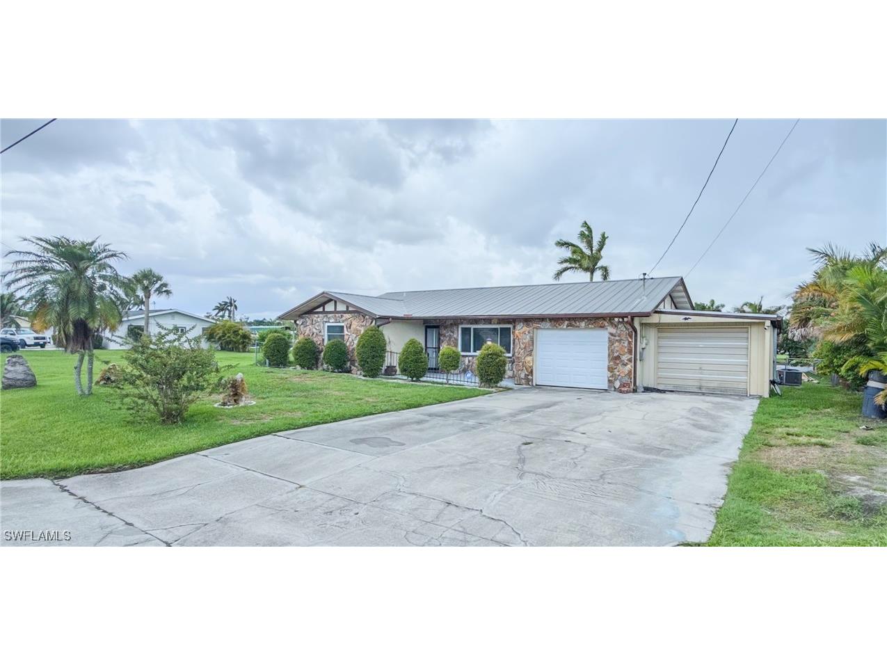 453 Stipe Street North Fort Myers FL 33903 225055968 image1