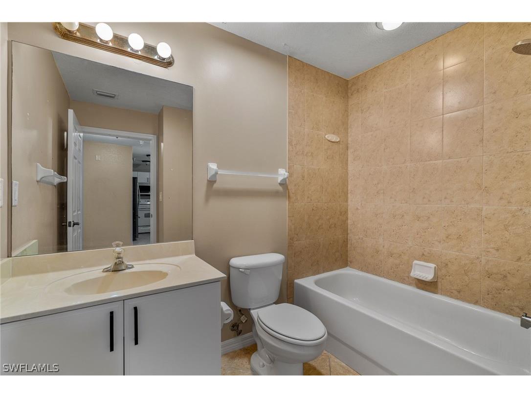 4530 Botanical Place Circle #406 Naples FL 34112 226006718 image12