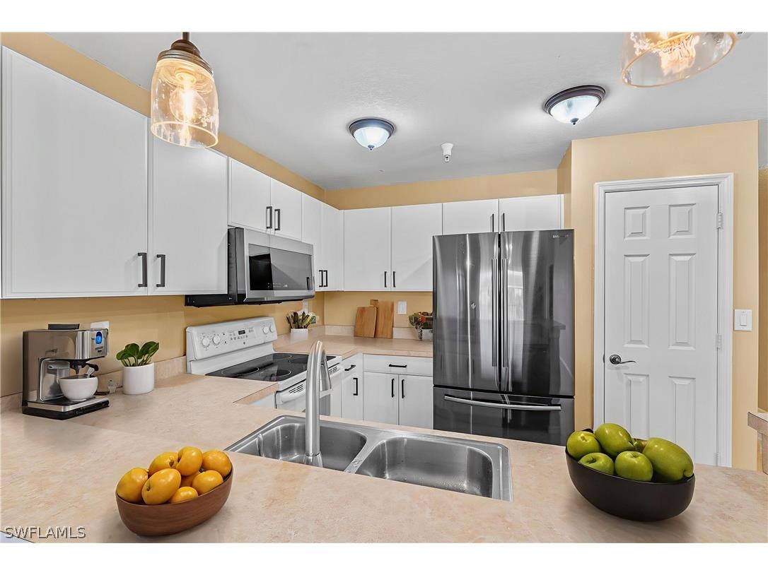 4530 Botanical Place Circle #406 Naples FL 34112 226006718 image4