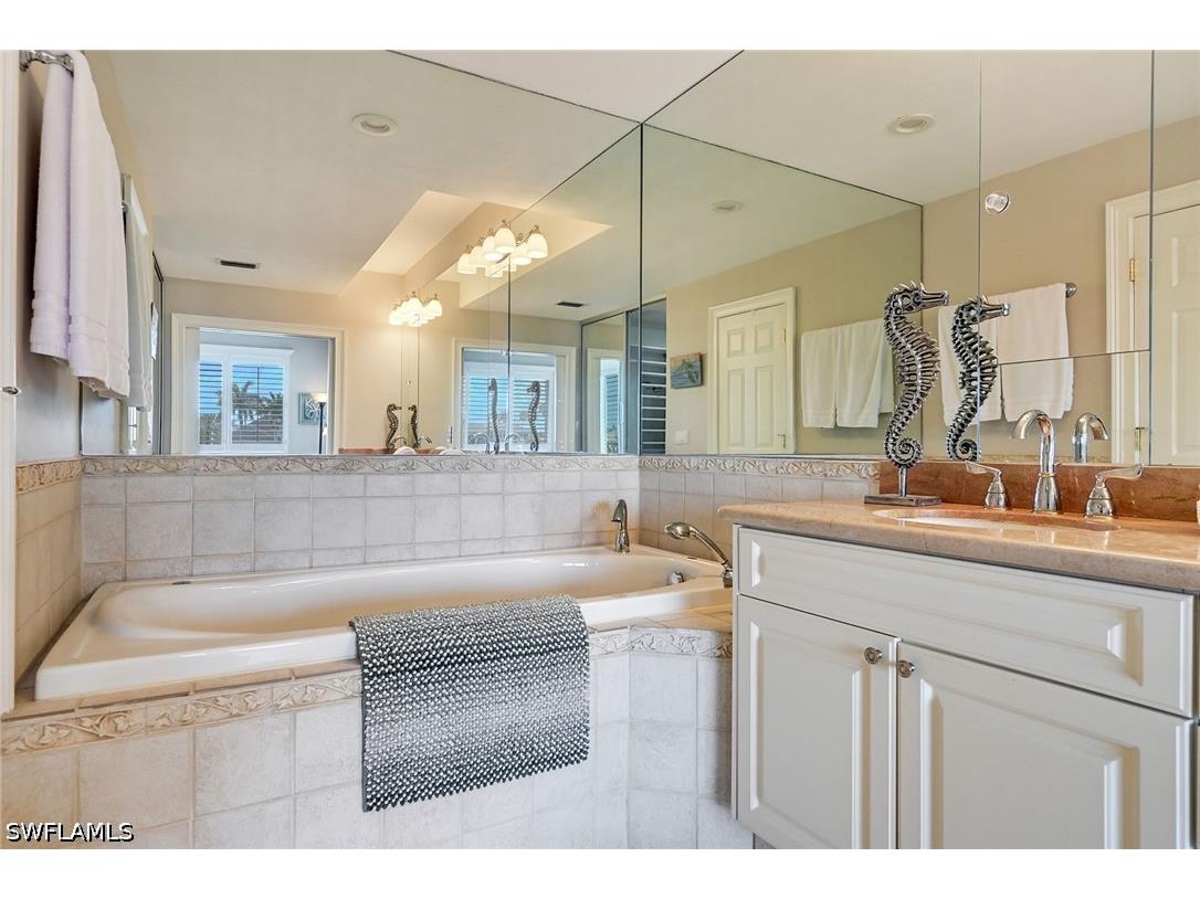 4530 Gulf Shore Boulevard N #2-122 Naples FL 34103 226014164 image30