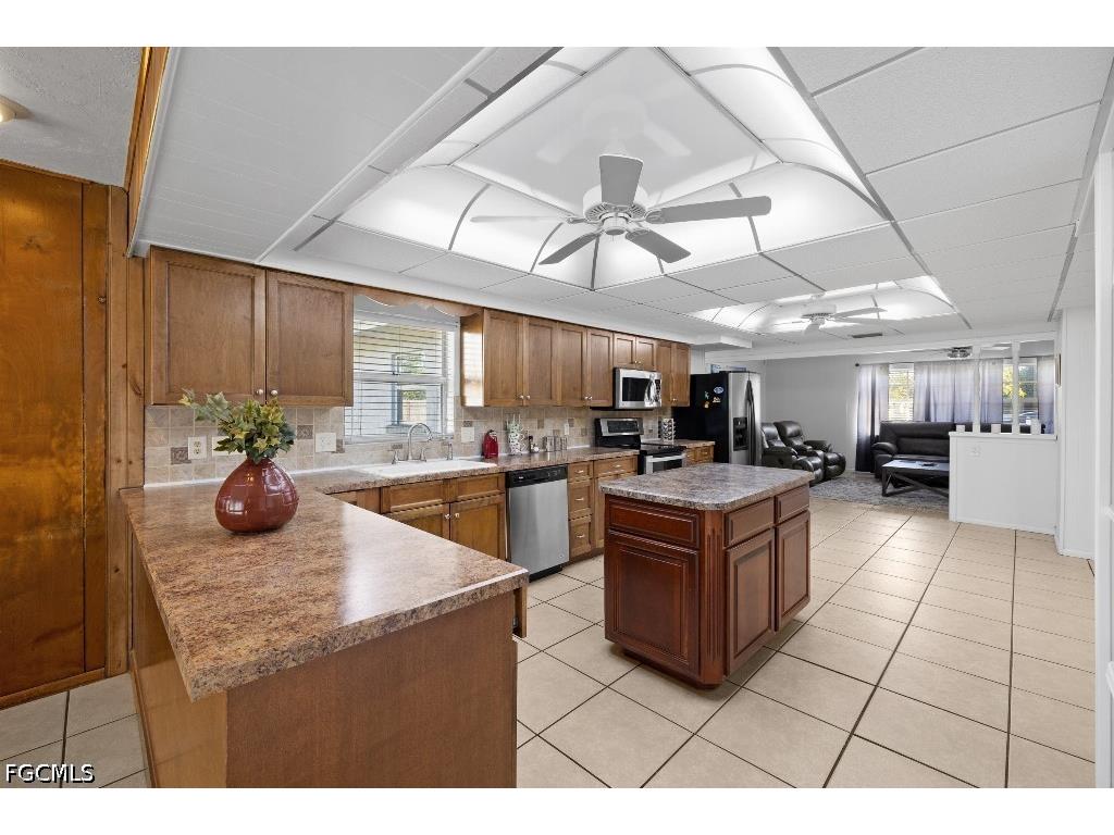 4530 Underwood Drive Fort Myers FL 33905 2026022336 image46