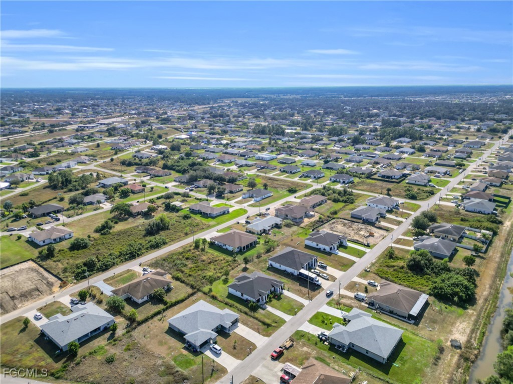 4531 18th Street SW Lehigh Acres FL 33973 2025023787 image8