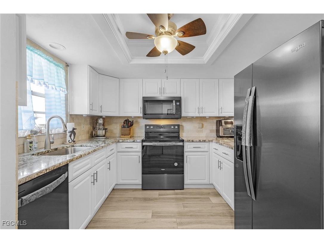 4531 Bay Beach Lane #333 Fort Myers Beach FL 33931 2025016336 image3