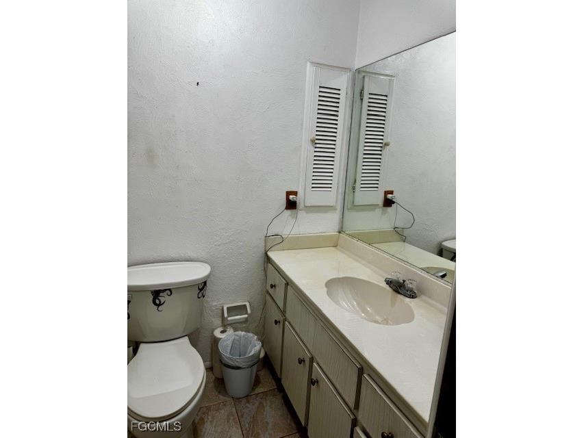 4531 SE 11th Place Cape Coral FL 33904 2025026040 image11